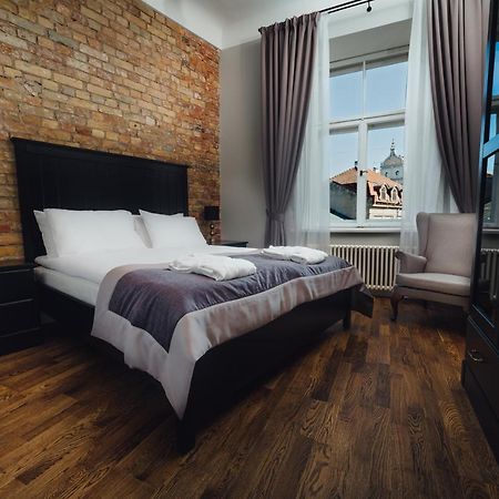 Sherlock Apartments 리가 외부 사진
