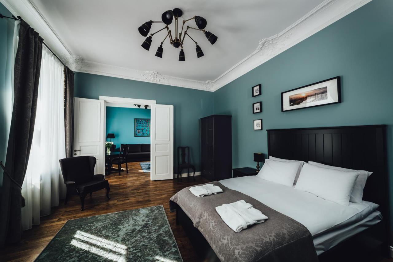 Sherlock Apartments 리가 외부 사진