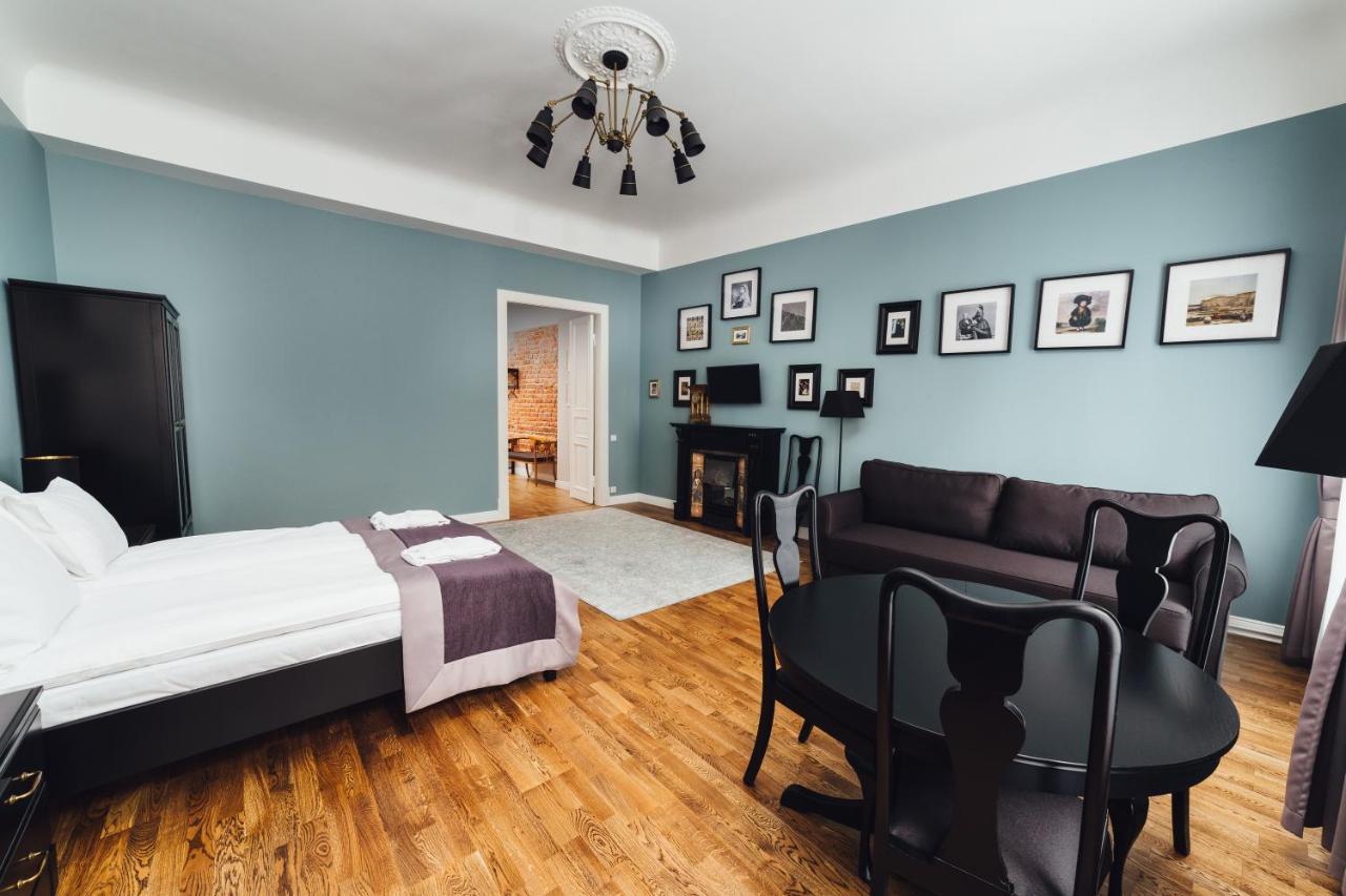 Sherlock Apartments 리가 외부 사진